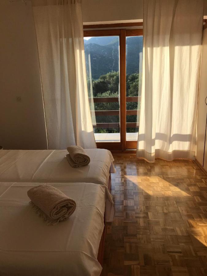 Six Bedroom Holiday Home Matea Ploce  Eksteriør billede